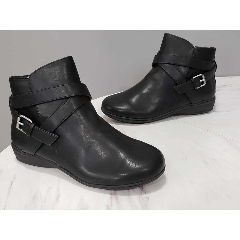 NEW NO BOX SIZE 9.5 WIDE Comfortview Bronte Bootie BUCKLES BLACK ANKLE HARNESS
